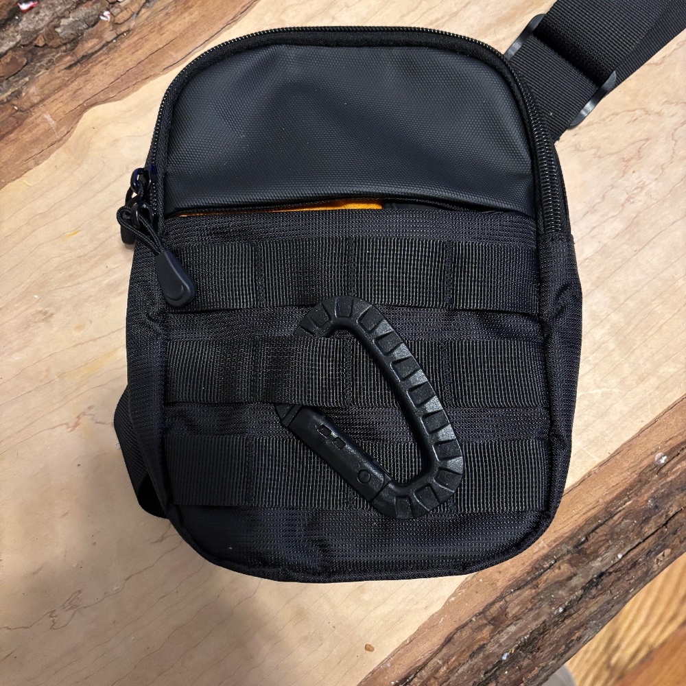 New Black cross body Bag( for men &woman